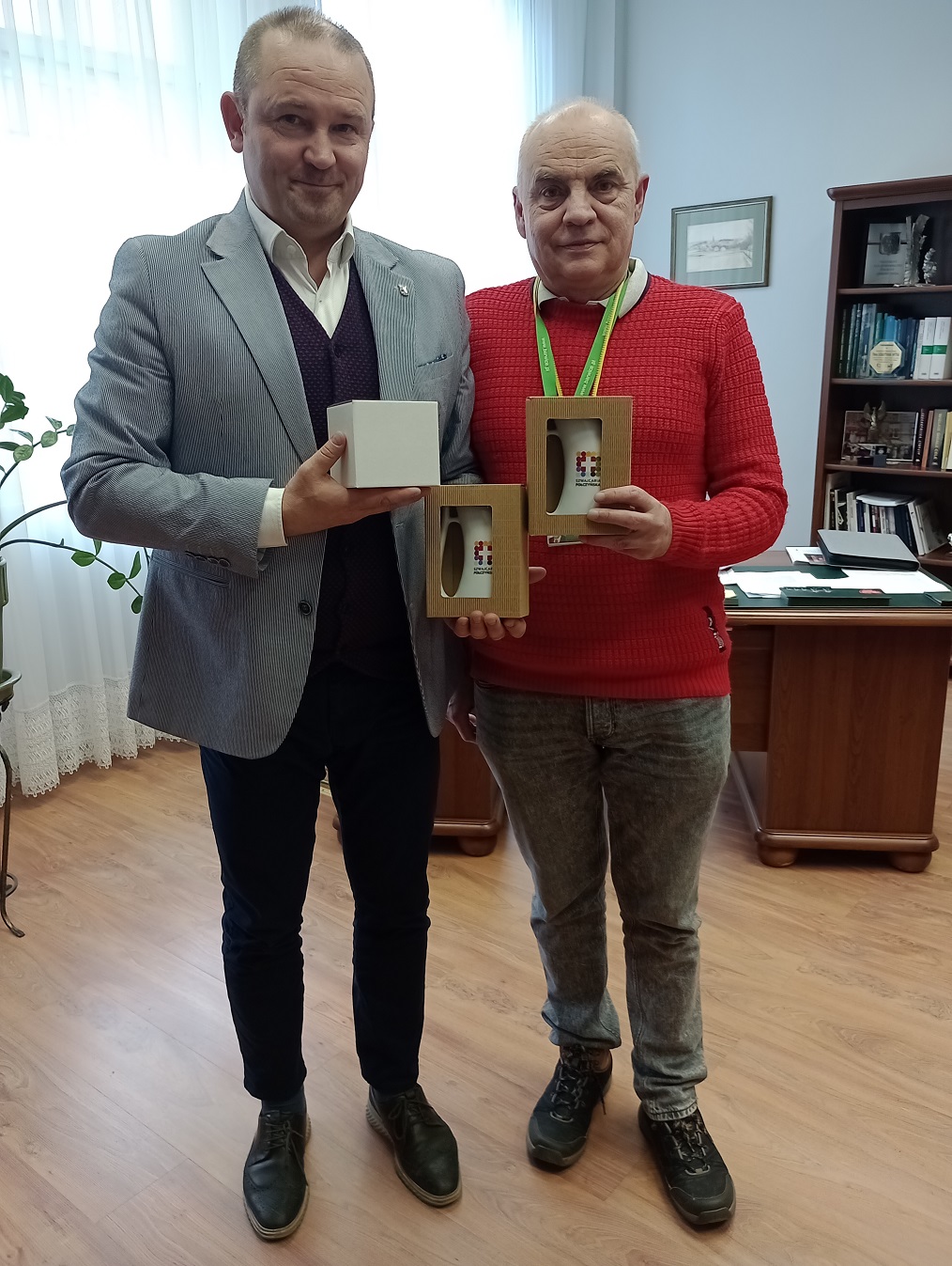 Wojciech Kleszczonek w gabinecie Burmistrza Połczyna-Zdroju Sebastiana Witka