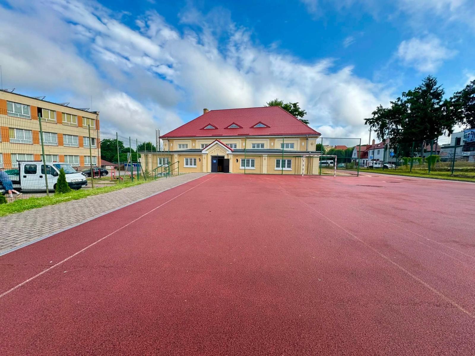 Remont boiska przy SP nr 1