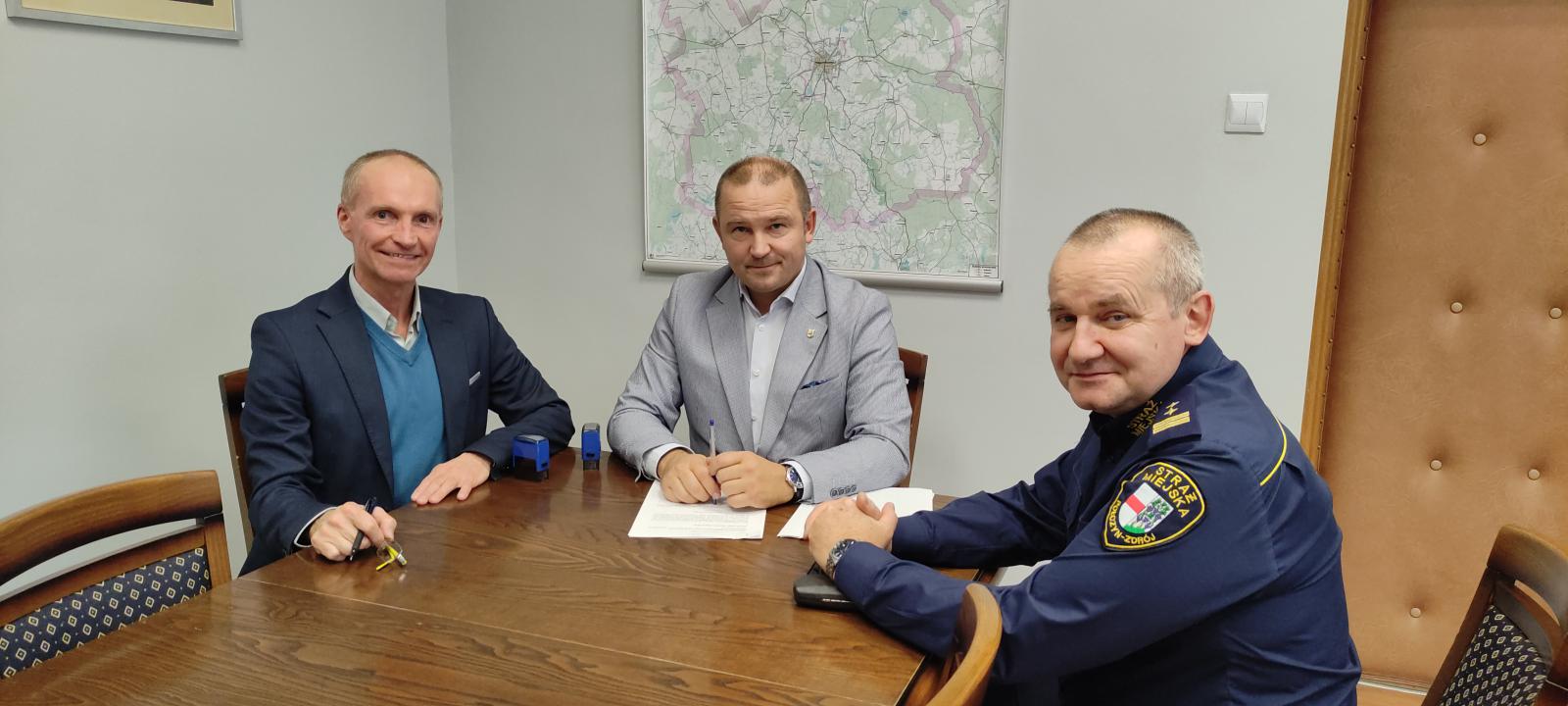 Podpisanie  umowy na świadczenie usług transmisji danych w zakresie miejskiego monitoringu wizyjnego z „Gawex Media” Spółka z o.o.