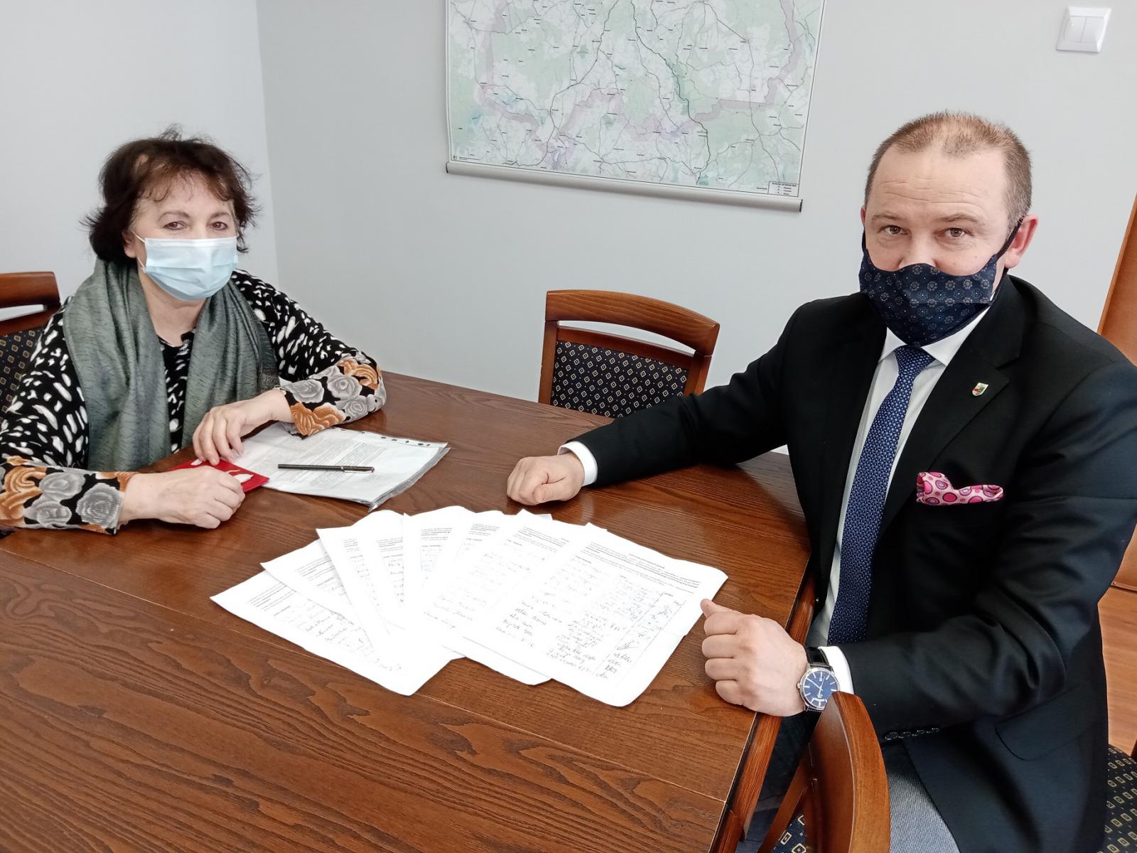 Pani Maria Gruszczyńska osobiście się zaangażowała się w zbieranie podpisów