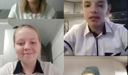 Szkoła do hymnu 2020 3