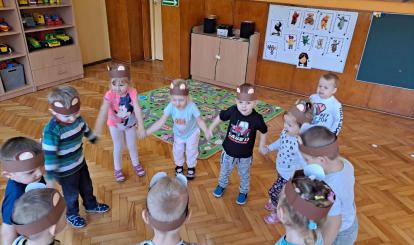 Misiowe zabawy kołowe Biedronek