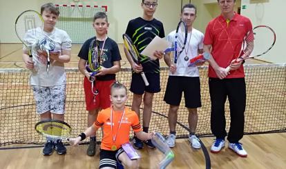 MIĘDZYSZKOLNY HALOWY TURNIEJ TENISA ZIEMNEGO DZIECI I MŁODZIEŻY 