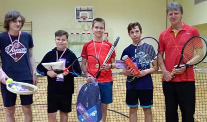 MIĘDZYSZKOLNY HALOWY TURNIEJ TENISA ZIEMNEGO DZIECI I MŁODZIEŻY 