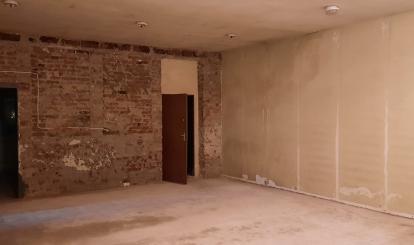 Wnętrze świetlicy w trakcie prac remontowych