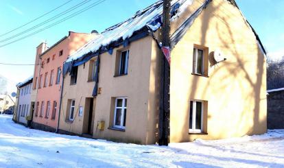 Dom przy ulicy Dolnej wystawiony na sprzedaż