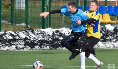 Sobotni mecz kontrolny rozegrany w Ustroniu Morskim / Kamil Halec