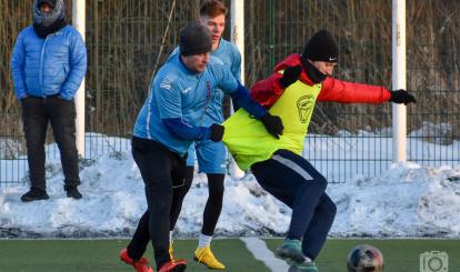 Sobotni mecz kontrolny rozegrany w Wałczu / fot. Kamil Halec