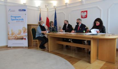 STOWARZYSZENIE TERAPII SZTUKĄ KOLOROWO ŻYJ