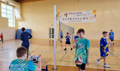 Turniej eliminacyjny Mistrzostw Województwa w mini piłce siatkowej w kat. "dwójek" chłopców - Kinder Joy of Moving