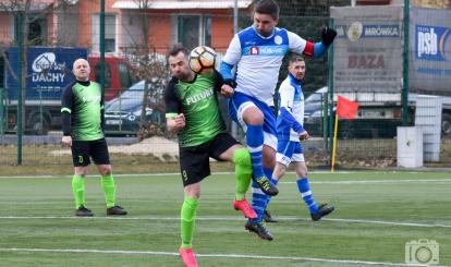 Mecz XVIII kolejki Klasy Okręgowej / Kamil Halec