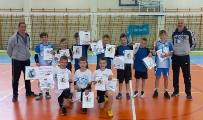 Turnieje finałowe mini piłki siatkowej chłopców w kategorii "dwójek" i "trójek"