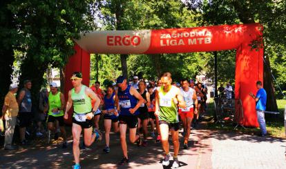 VI BIEG BORKÓW Z REKORDOWYM UPAŁEM