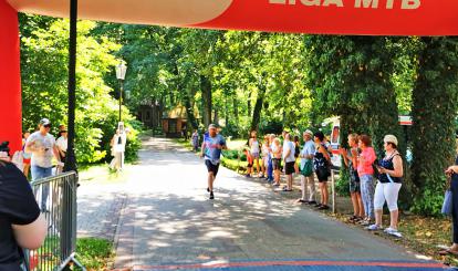 VI BIEG BORKÓW Z REKORDOWYM UPAŁEM