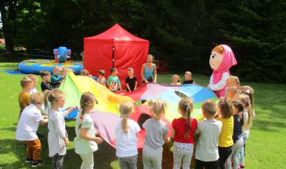 Gry i zabawy dzieci z okazji Dnia Dziecka