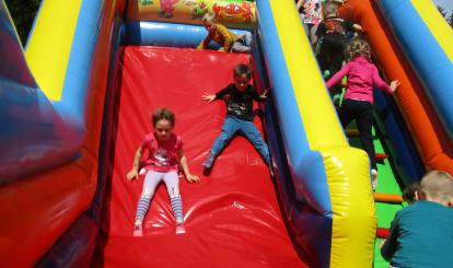 Gry i zabawy dzieci z okazji Dnia Dziecka