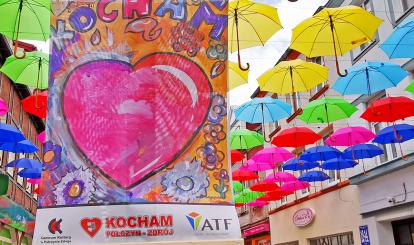 OBRAZY Z WARSZTATÓW "WSPÓLNEGO MALOWANIA" NA MAGICZNEJ ULICY!