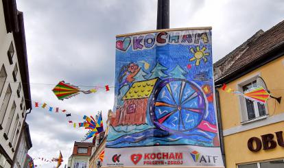 OBRAZY Z WARSZTATÓW "WSPÓLNEGO MALOWANIA" NA MAGICZNEJ ULICY!