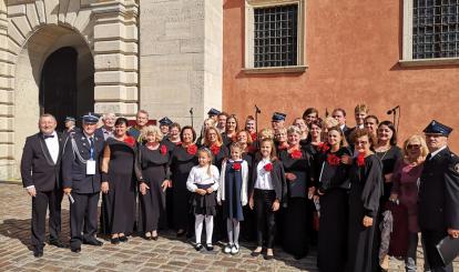 Kameralny Chór Mieszany "CANTUS" pod batutą Bolesława Kurka, działający przy Centrum Kultury w Połczynie-Zdroju, wziął udział w uroczystościach z okazji Jubileuszu 100-lecia ZOSP RP