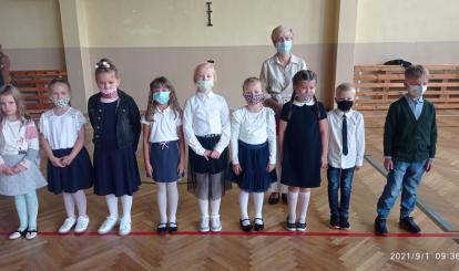 Inauguracja roku szkolnego 2021/2022 w szkole w Redle