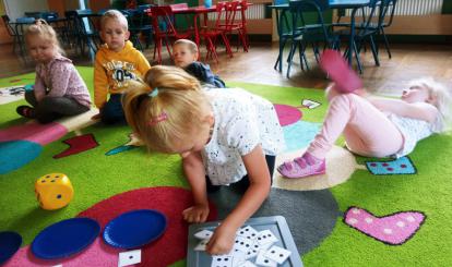 Międzynarodowy Dzień Kropki, czyli święto kreatywności - Motylki