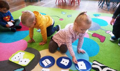 Międzynarodowy Dzień Kropki, czyli święto kreatywności - Motylki