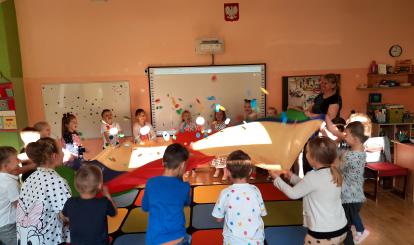 Międzynarodowy Dzień Kropki, czyli święto kreatywności - Skrzaty