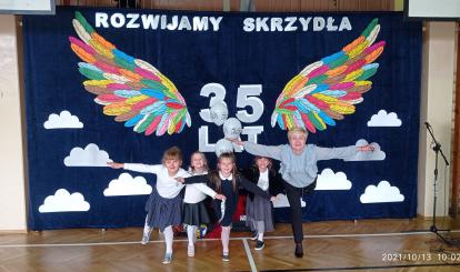 35 lat Szkoły Podstawowej w Redle