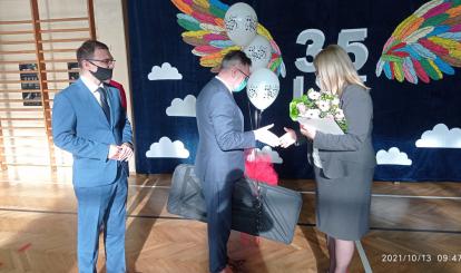 35 lat Szkoły Podstawowej w Redle