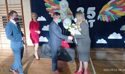 35 lat Szkoły Podstawowej w Redle