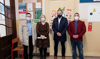 Obiady są w szkole dzięki zaangażowaniu wielu osób