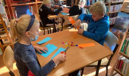 AKTYWNA WSPÓŁPRACA FILII BIBLIOTECZNEJ W REDLE ZE SZKOŁĄ