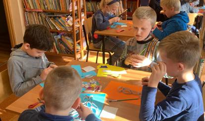 AKTYWNA WSPÓŁPRACA FILII BIBLIOTECZNEJ W REDLE ZE SZKOŁĄ