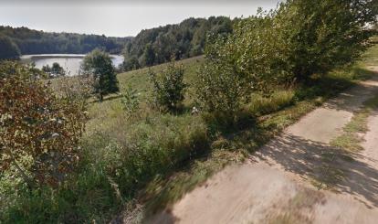 Resko Górne wygląda jak jezioro w górskiej dolinie