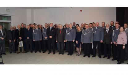 UROCZYSTE POŻEGNANIE ZE SŁUŻBĄ KOMENDANTA KOMISARIATU POLICJI W POŁCZYNIE-ZDROJU PODINSP. TOMASZA MOŻDŻENIA