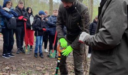 Akcja ,,Posadź z nami drzewo!''