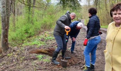 Akcja ,,Posadź z nami drzewo!''