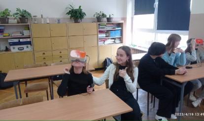 Mobilne Laboratoria Przyszłości w Szkole Podstawowej im. Jana Pawła II w Redle