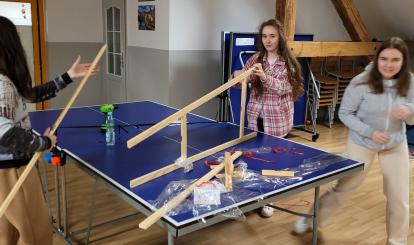 Praca uczennic klasy 8a Szkoły Podstawowej nr 1