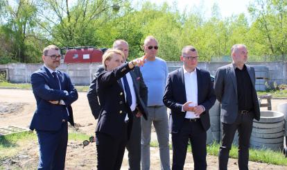 Przegląd prac na budowanym stadionie miejskim