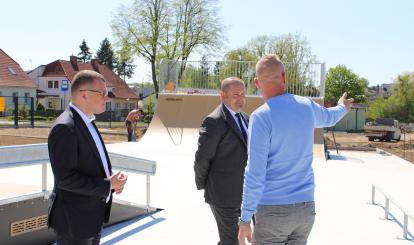 Przegląd prac na budowanym stadionie miejskim