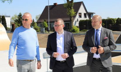 Przegląd prac na budowanym stadionie miejskim
