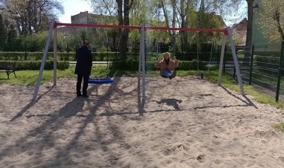 Plac zabaw u zbiegu ulic Reymonta i Słonecznej 