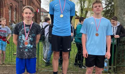 Szkolny Bieg Patriotyczny z okazji 3 Maja przy Szkole Podstawowej nr 1 im. Adama Mickiewicza w Połczynie-Zdroju