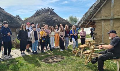 Lekcja edukacyjna u Wikingów
