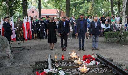 Uroczystości katyńskie organizowane dla upamiętnienia 83. Rocznicy Zbrodni Katyńskiej