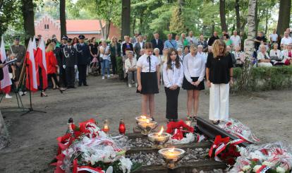 Uroczystości katyńskie organizowane dla upamiętnienia 83. Rocznicy Zbrodni Katyńskiej