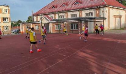 Gry i zabawy rekreacyjne w ramach XV Europejskiego Tygodnia Sportu dla Wszystkich i XXIX Sportowego Turnieju Miast i Gmin- Szkoła Podstawowa Nr 1 w Połczynie-Zdroju