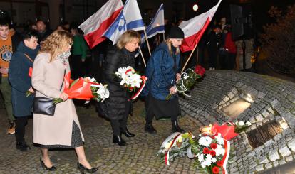 Uroczyste odsłonięcie pamiątkowej tablicy poświęconej Leo Levy’emu