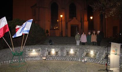 Uroczyste odsłonięcie pamiątkowej tablicy poświęconej Leo Levy’emu